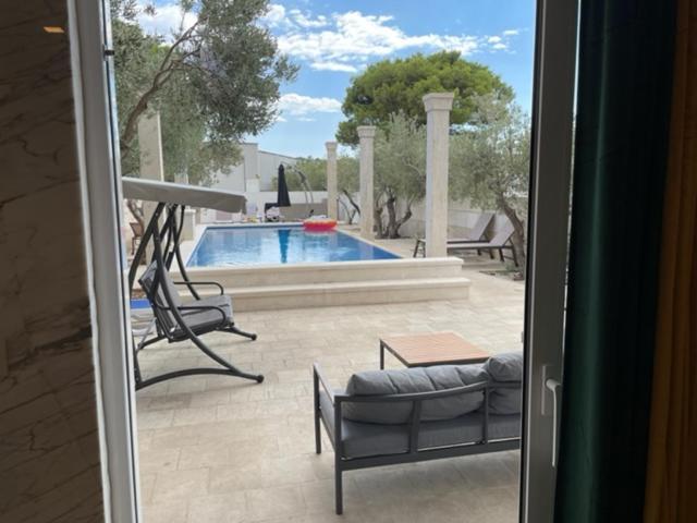 Villa Luce Mit Pool Makarska Exteriör bild